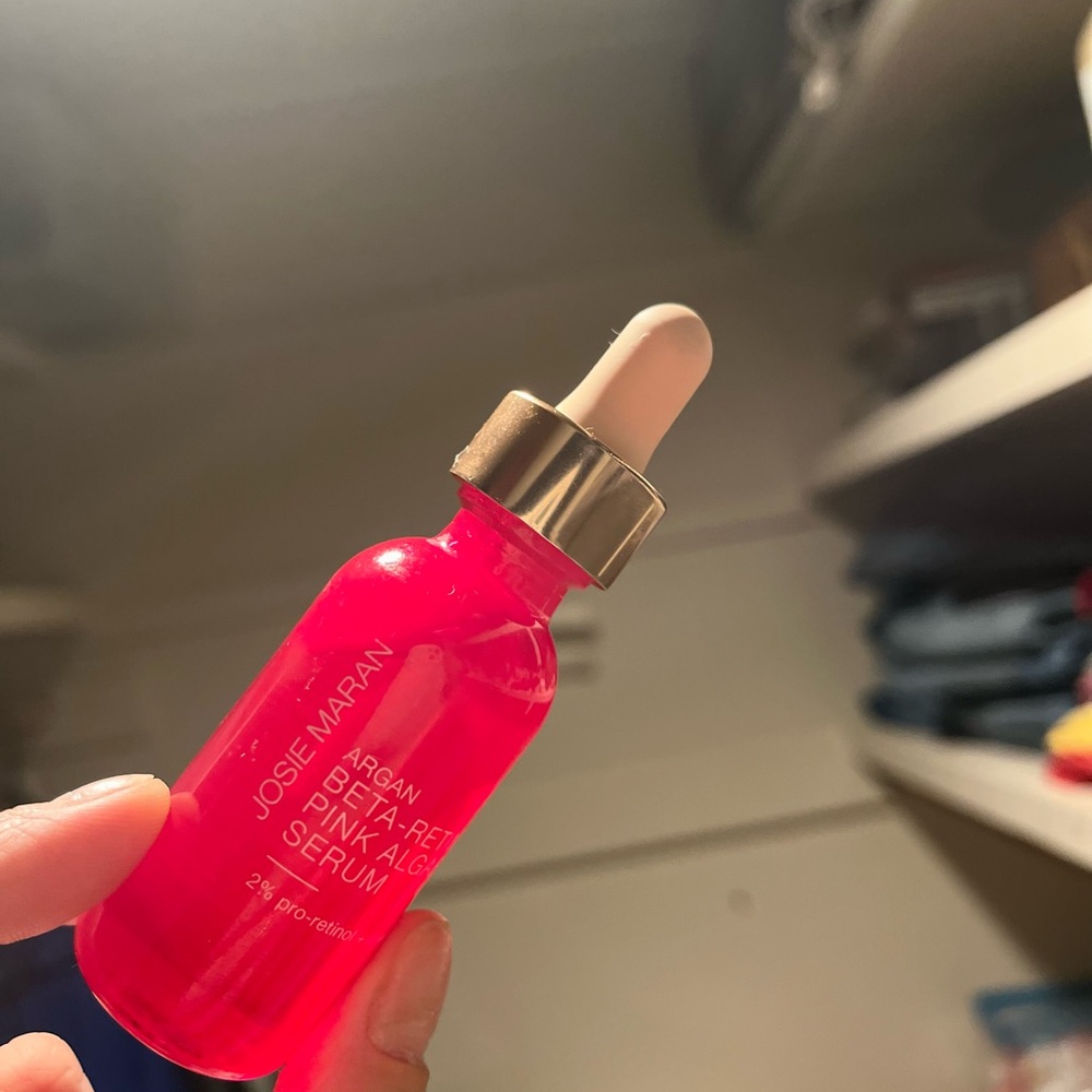 Josie Maran Beta-Retinol Pink Algae Serum with Gold Cap